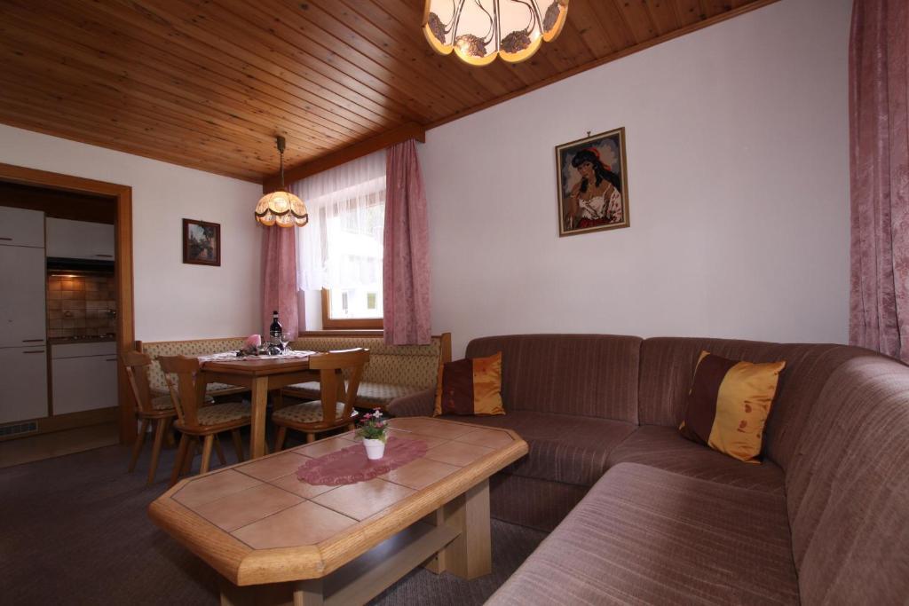 Landhaus Tschafein 加尔蒂 外观 照片